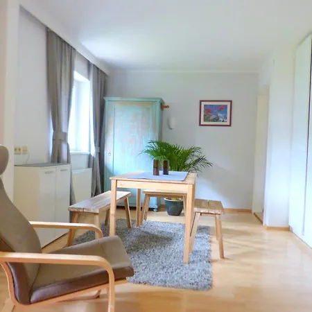 Lägenhet Gudrun Garni *