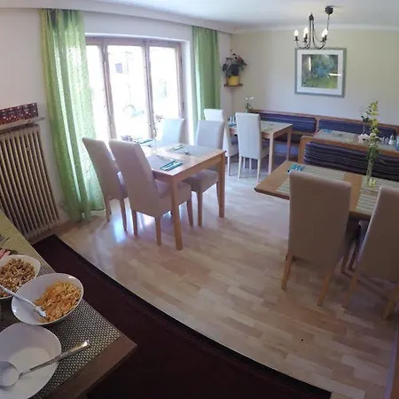 Apartamento Gudrun Garni *